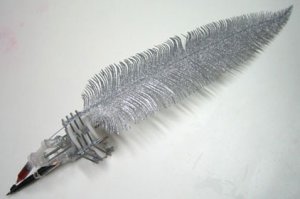 Говорят, что это ручка, пишущая кровью